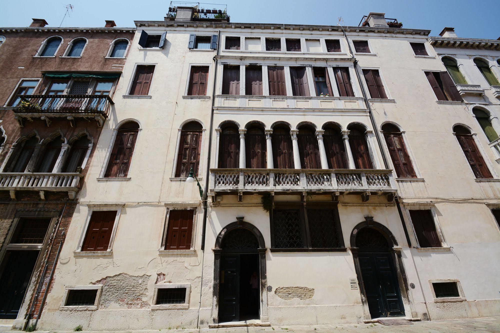Ve.N.I.Ce. Cera Palazzo Grimani Appartamento Venezia Esterno foto